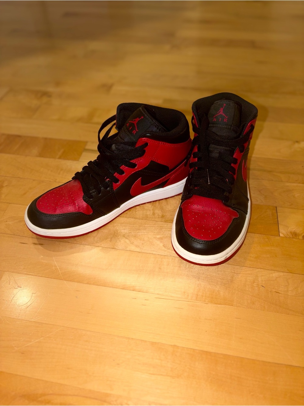 Size 7 Sneakers Nike Air Jordan Mid Top Shoes - Black & Red & White